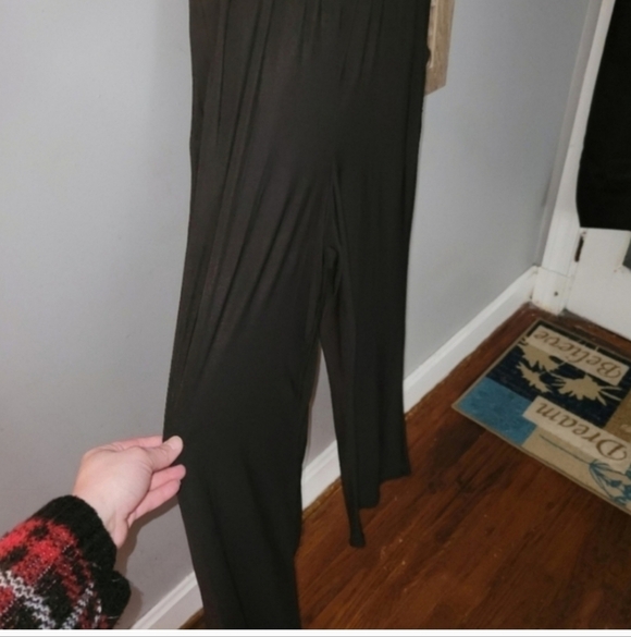 Nwt New York collection black jumpsuit size large - Picture 3 of 4